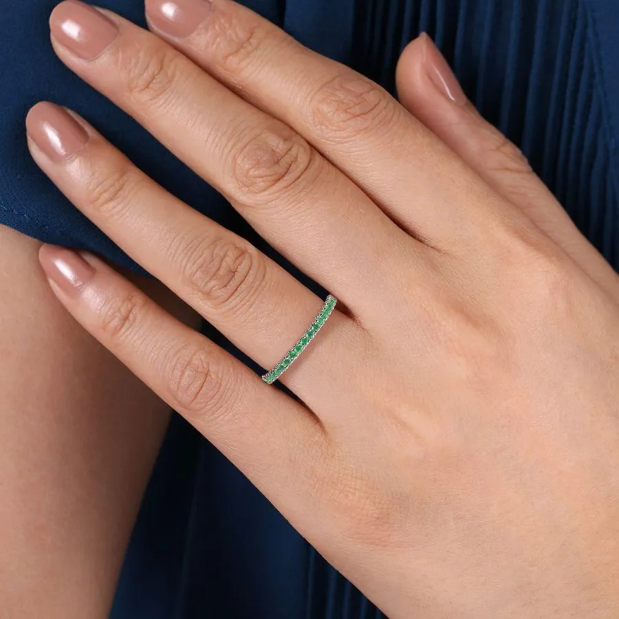 14K White Gold Emerald Stacklable Ring