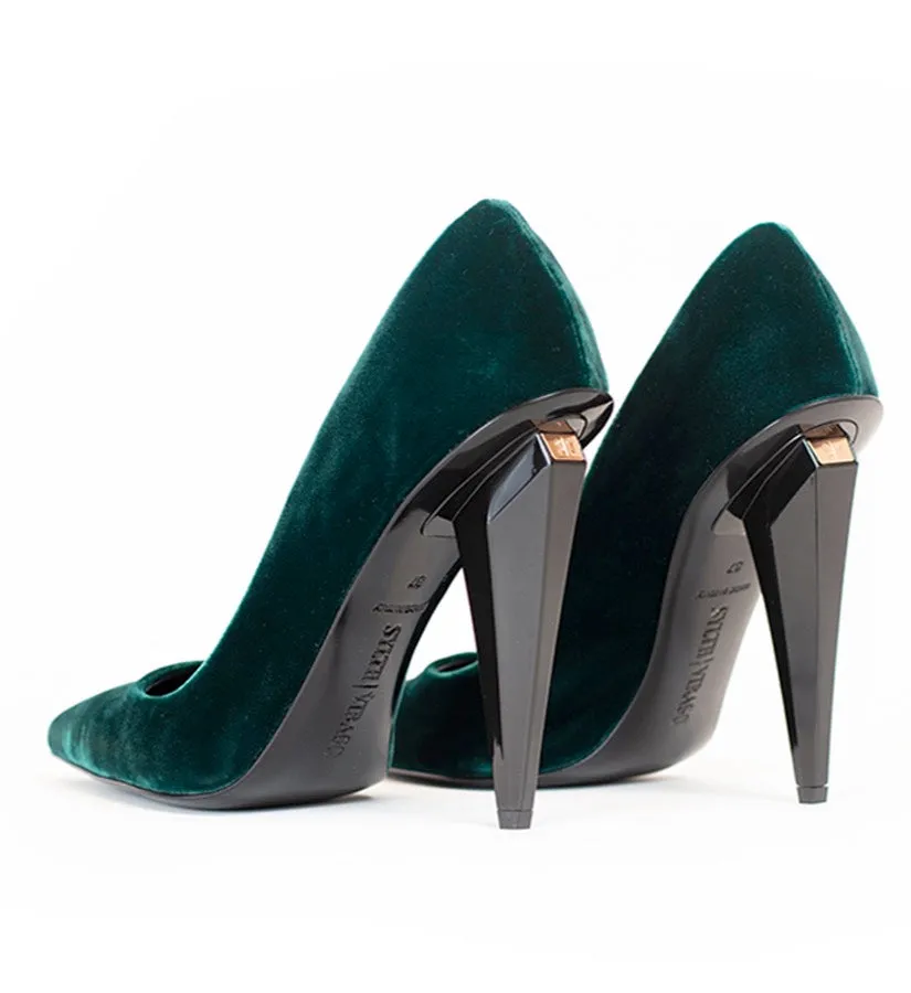 Antigone Velvet Classic Pumps | Green