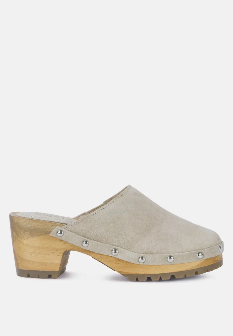 CEDRUS Fine Suede Studded Clogs Mules in Beige