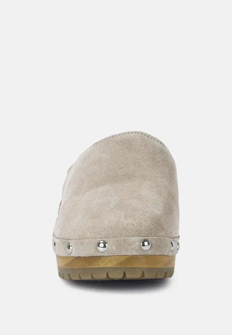 CEDRUS Fine Suede Studded Clogs Mules in Beige