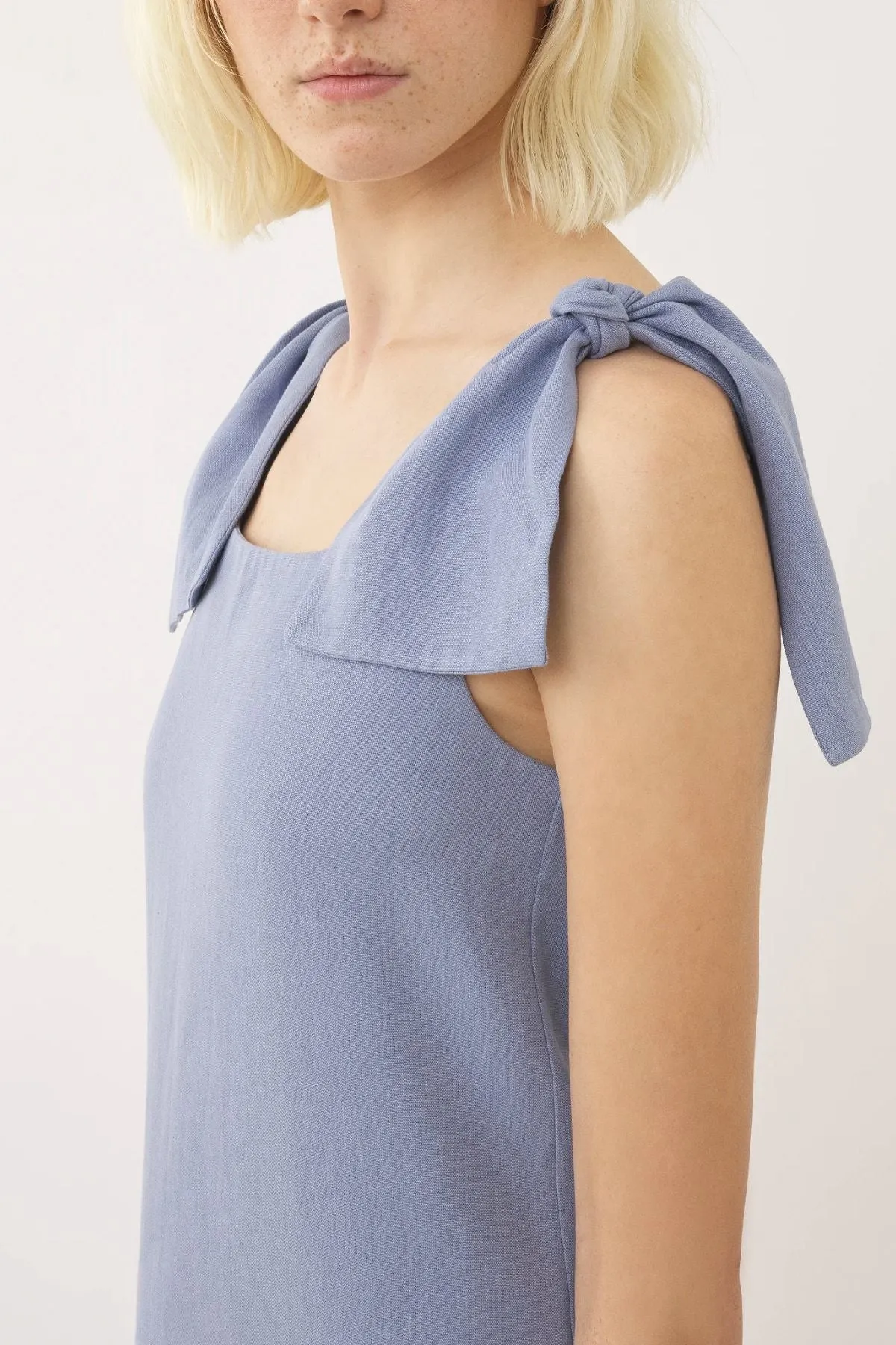 Chloé Linen Canvas Bow Shoulder Top - Pebble Blue