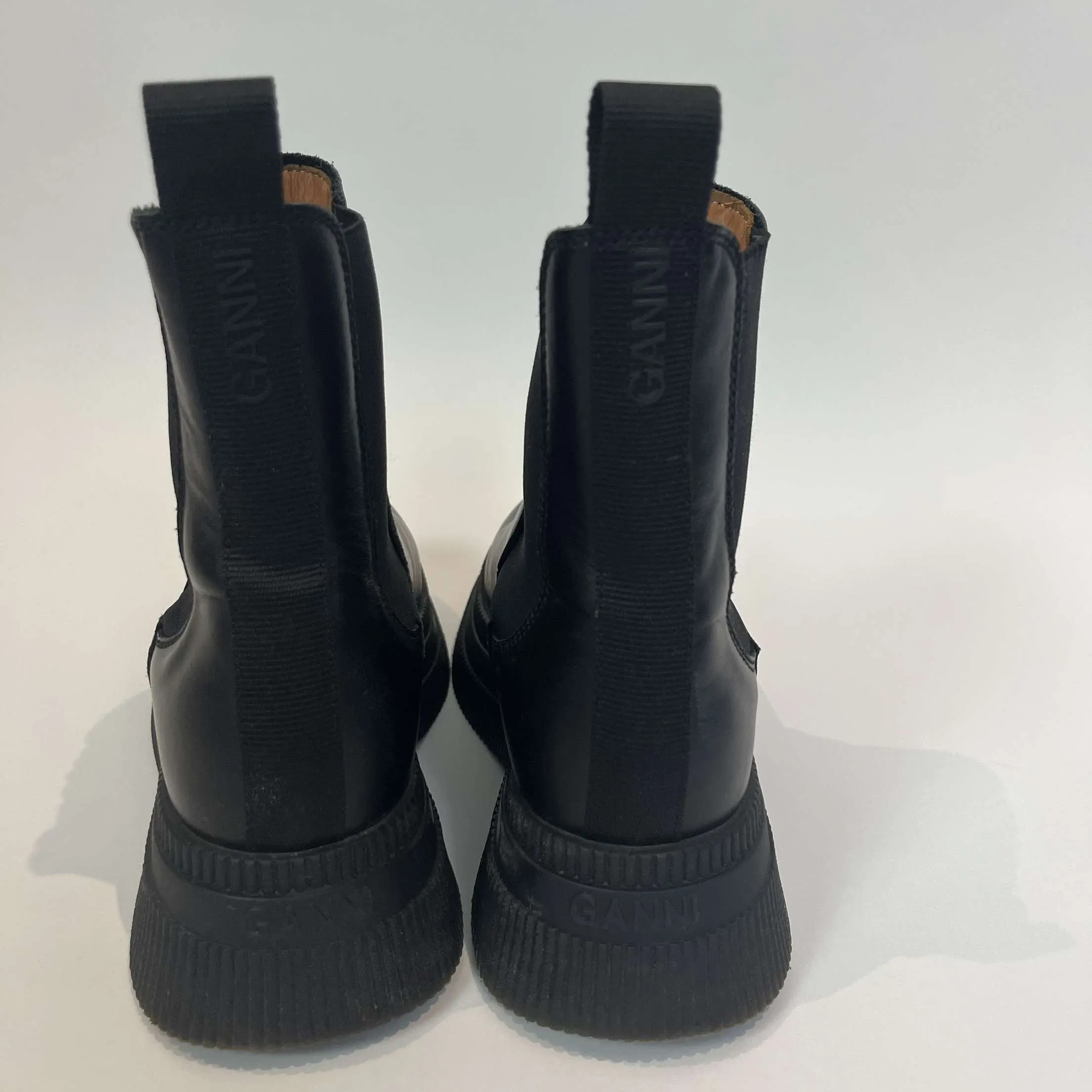 Ganni £345 Black Leather Platform Chelsea Boots 39