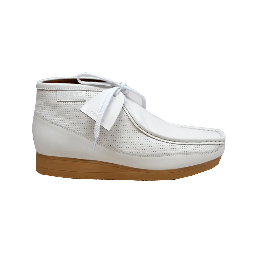 New Castle White Leather Mens Casual Shoe from the British Collection