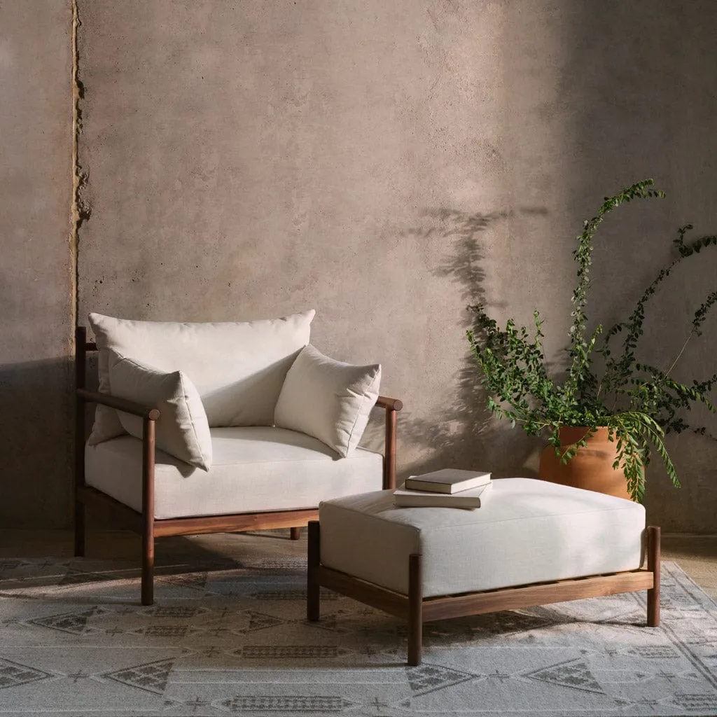 Santo Armchair